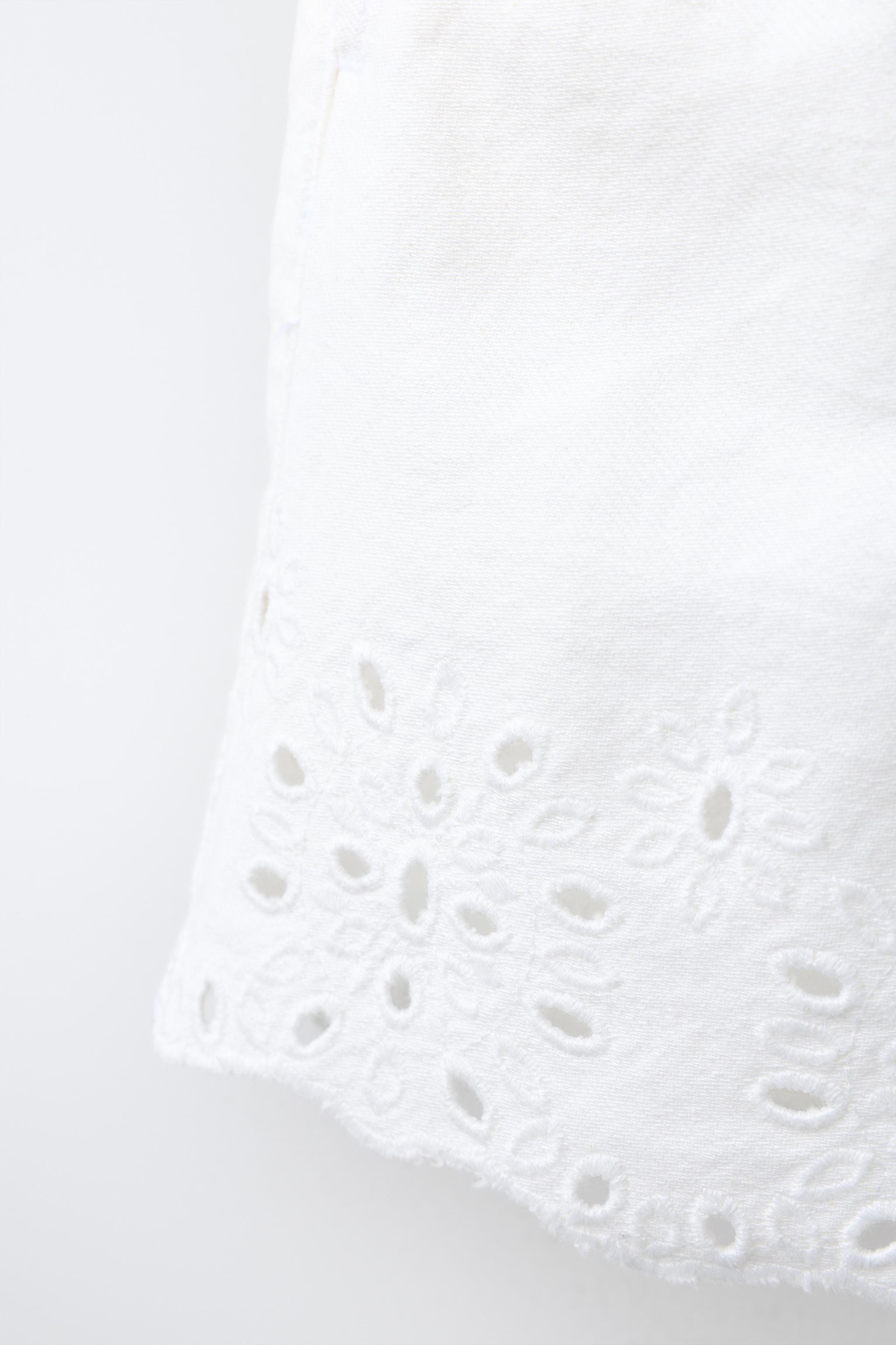 EMBROIDERED SHORTS