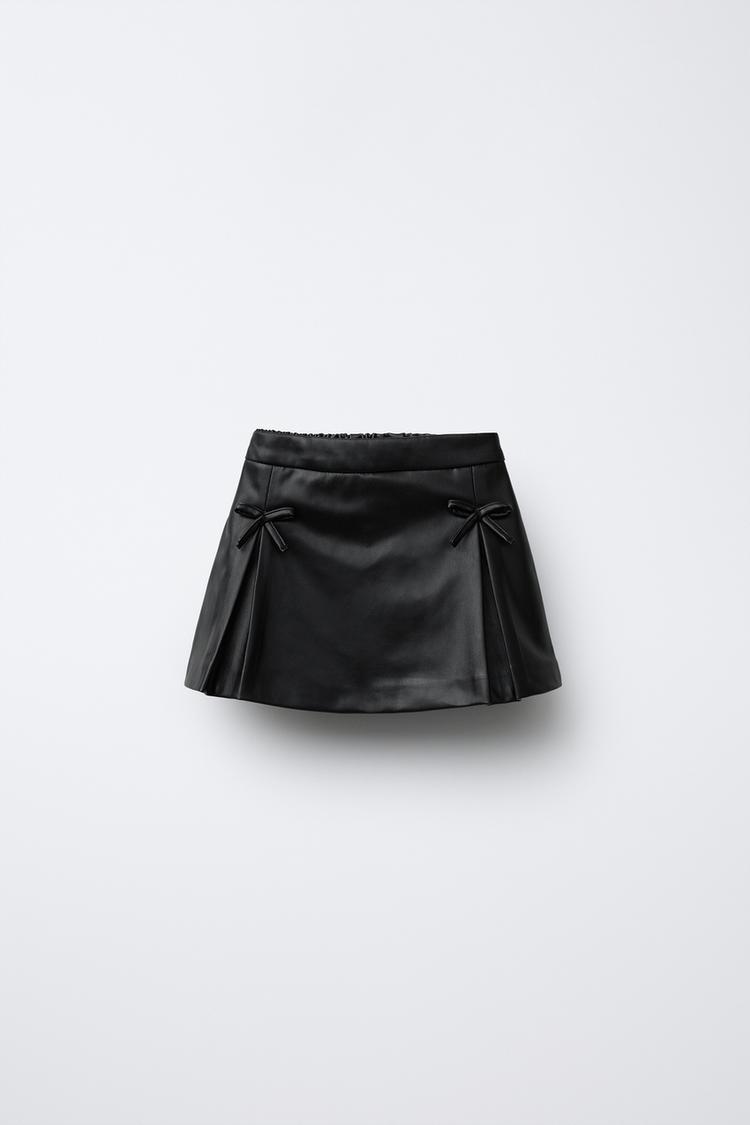 FAUX LEATHER SKORT WITH BOWS