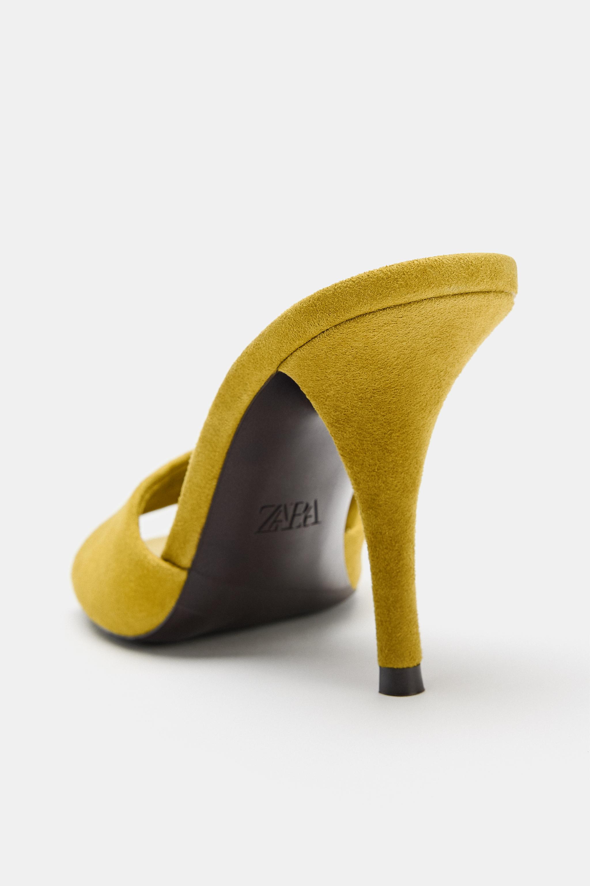 SUEDE HEELED SANDALS