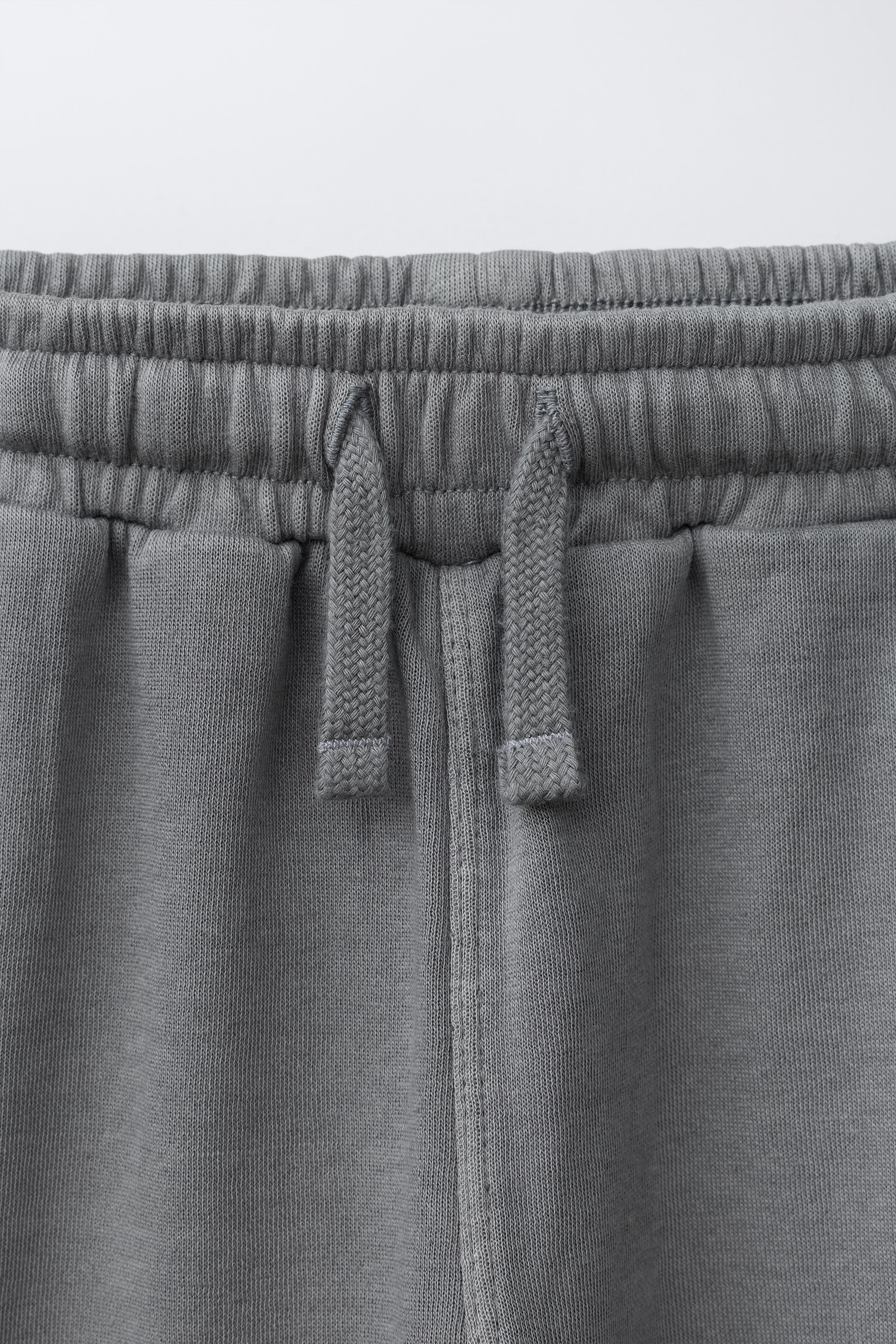 PANTALON EN MOLLETON DROIT INTERLOCK TEINT PIÈCE