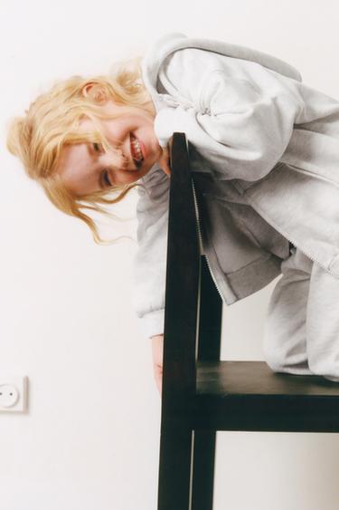 PLUSH JOGGING BOTTOMS WITH LABEL APPLIQUÉ - Grey marl by Zara