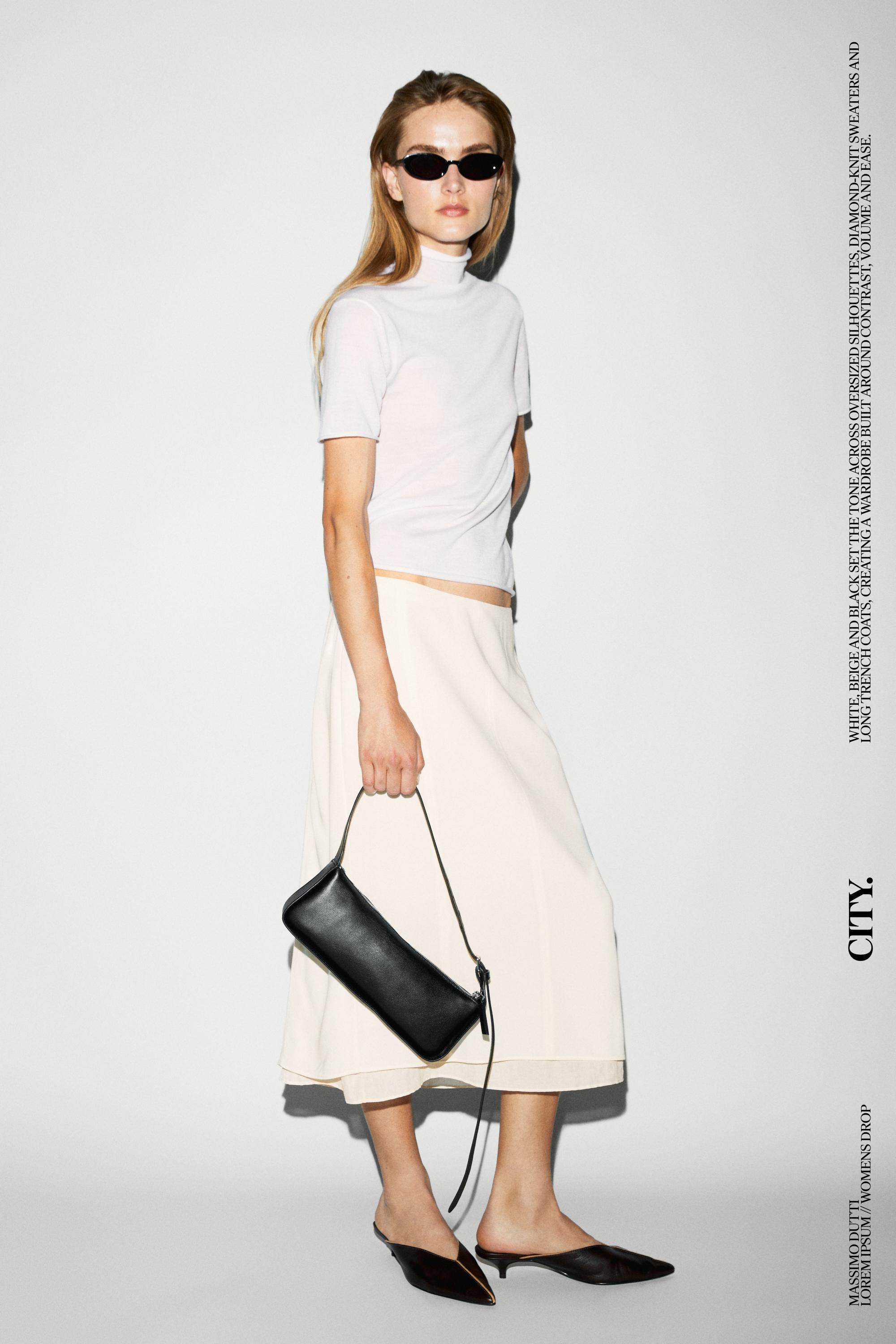 Short sleeve turtleneck knit sweater — Ecru
