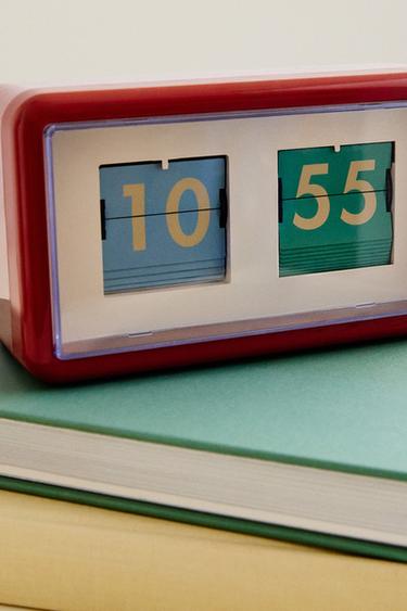 FLIP CLOCK - Reddish by Zara