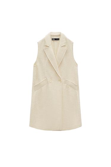 STRUCTURED VEST