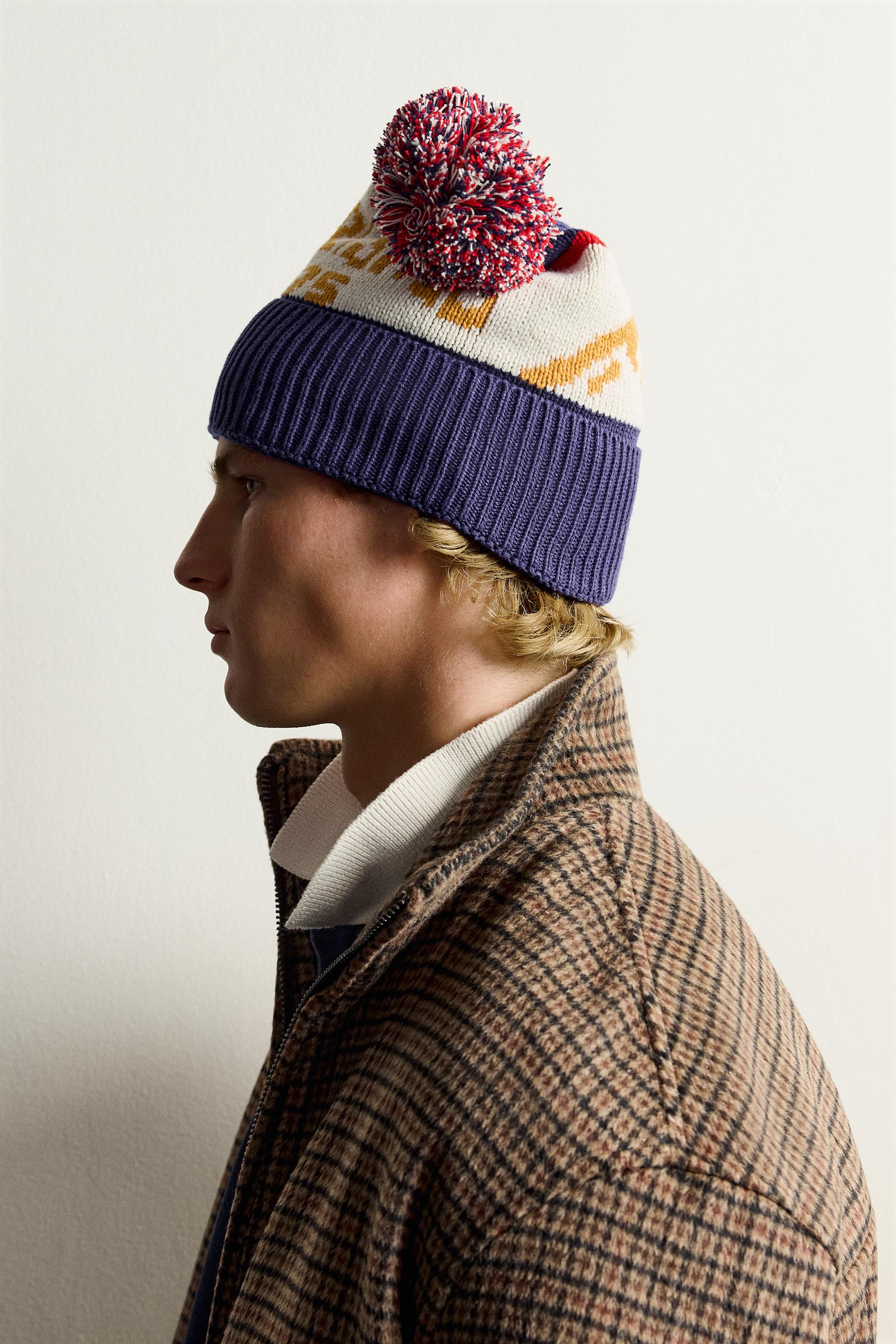 POM-POM JACQUARD KNIT BEANIE