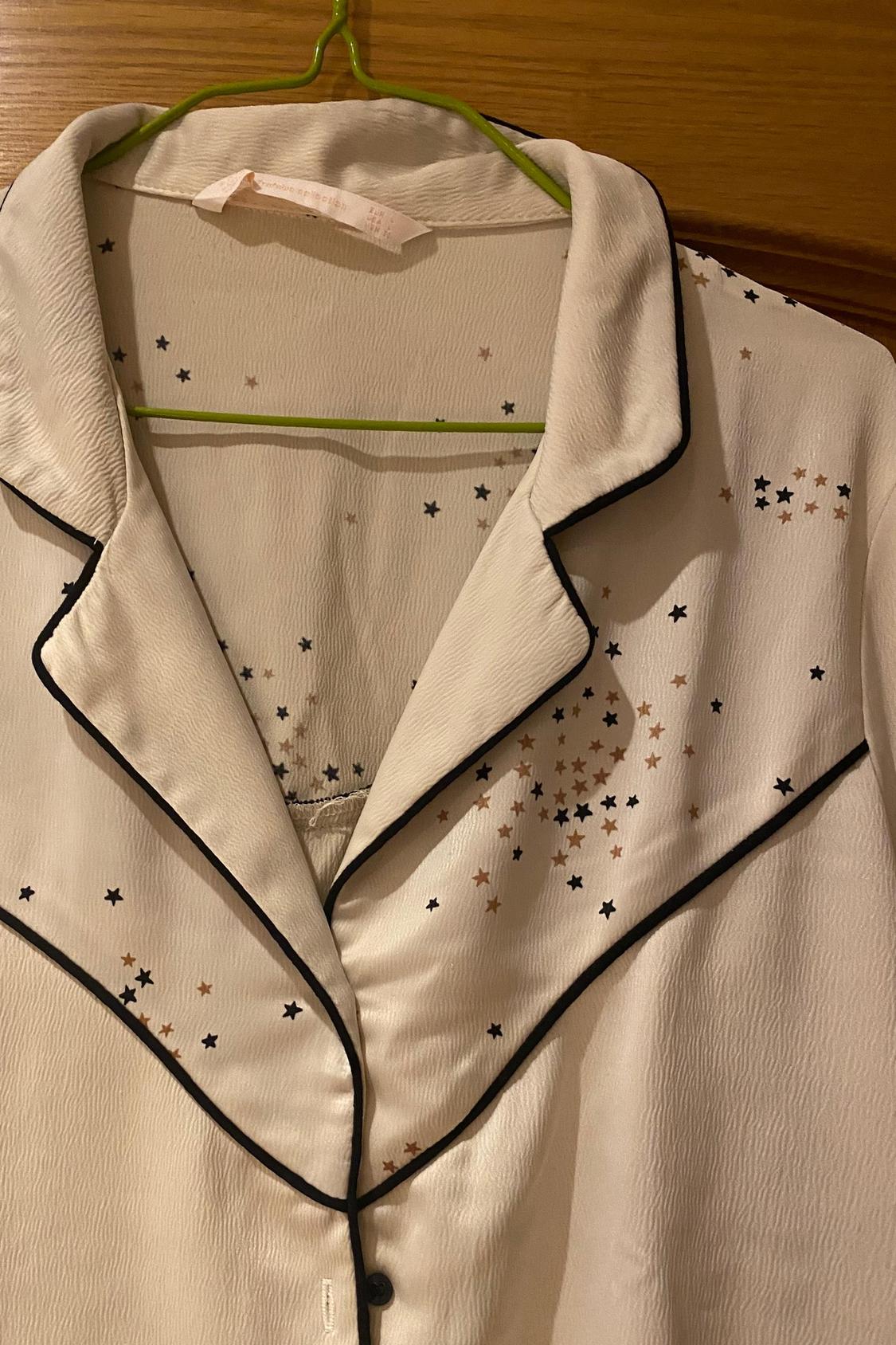 STAR PRINT SHIRT WITH CONTRASTING PIPING - Image 4