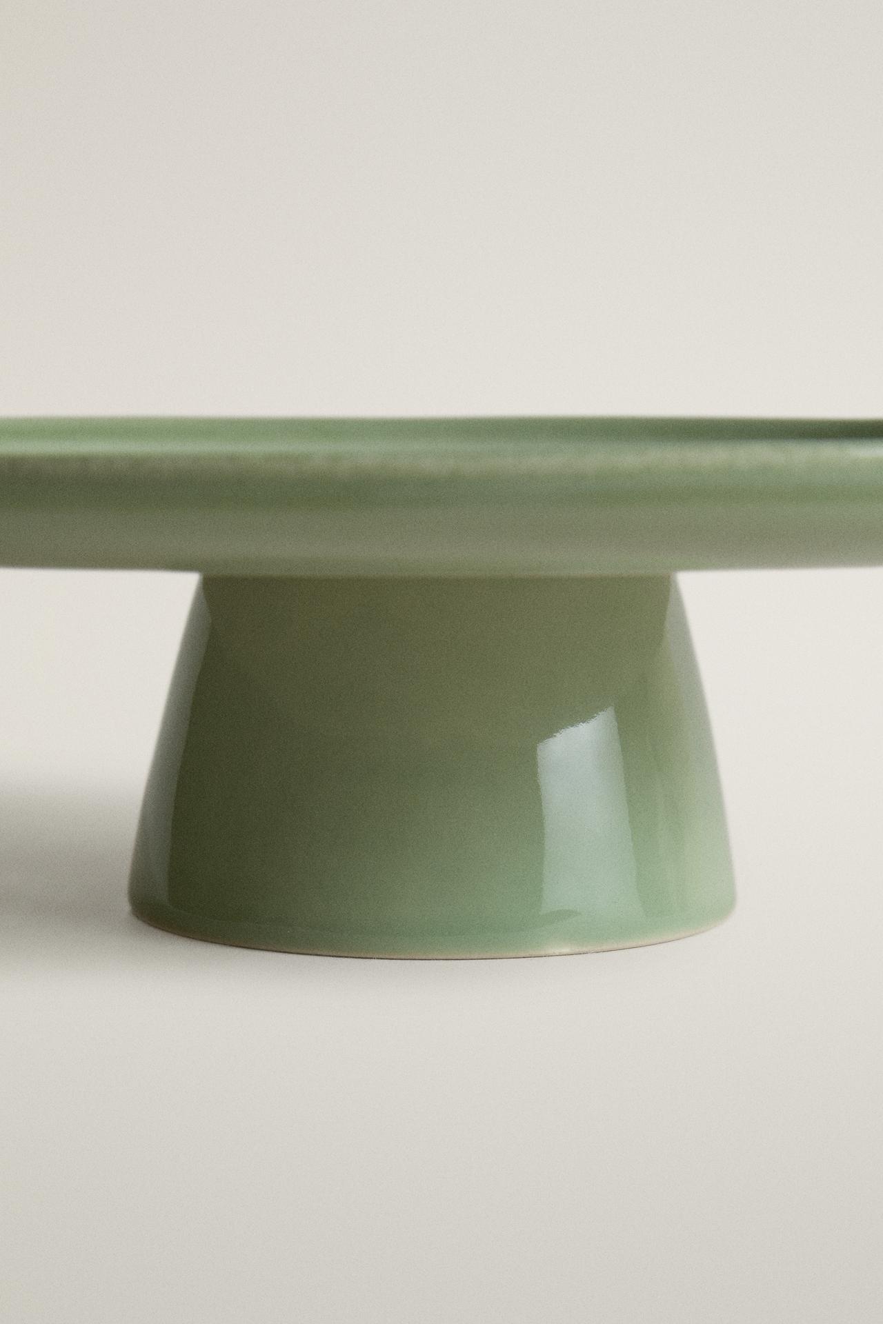 STONEWARE CAKE DISH — Green
