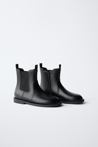 Zara CHELSEA BOOTS - Black