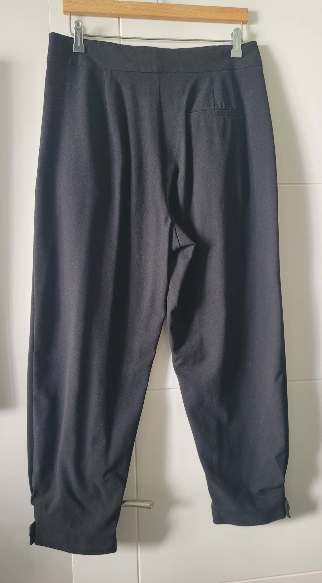 CARROT-FIT TROUSERS WITH CUFFED HEMS - Image 2
