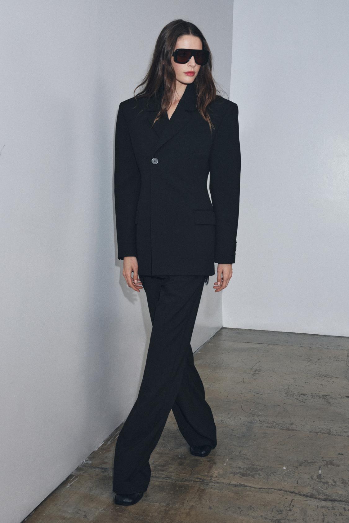 ZW COLLECTION TAILORED BUTTON BLAZER