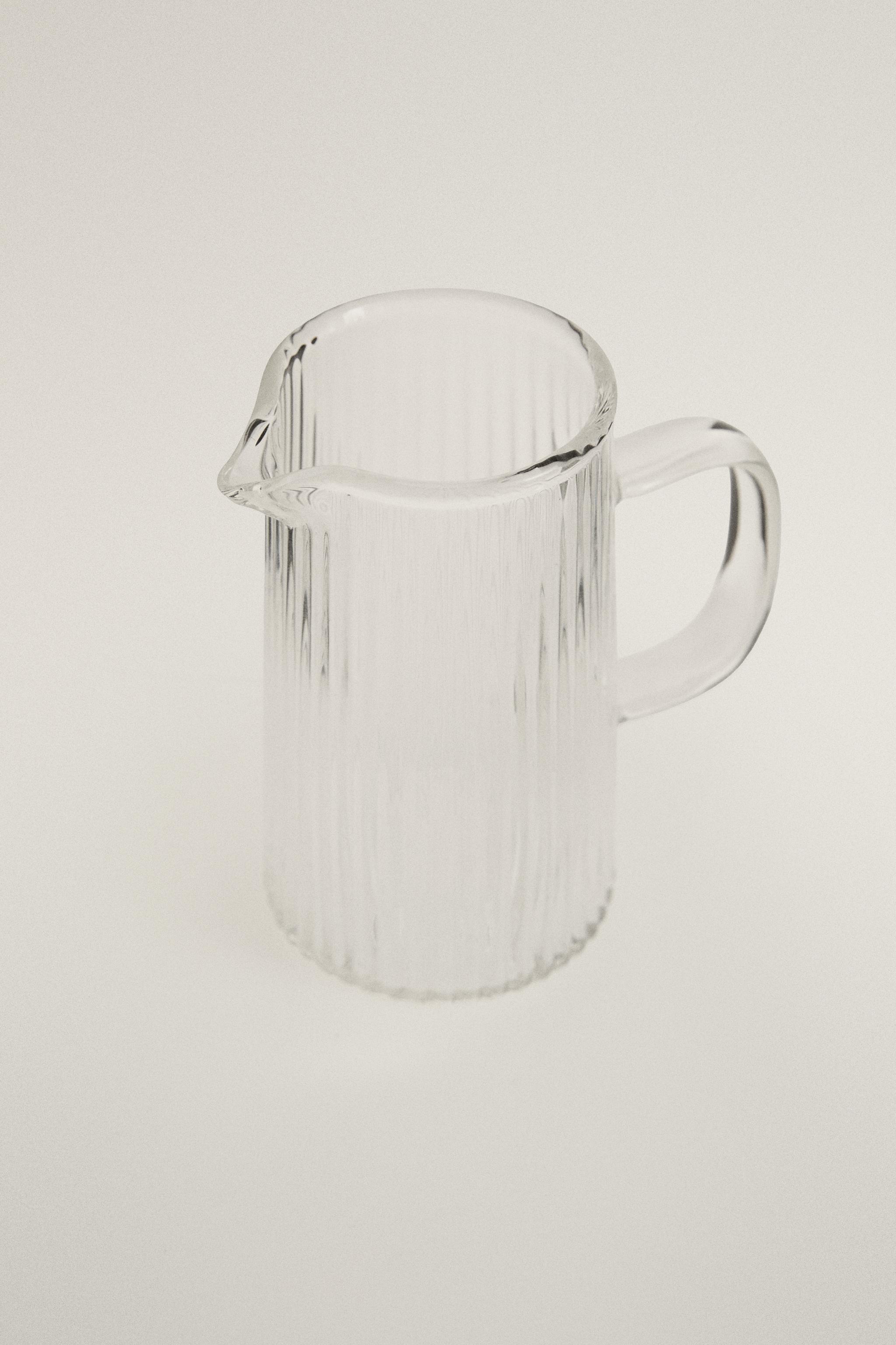 RAISED BOROSILICATE MILK PITCHER — Transparent