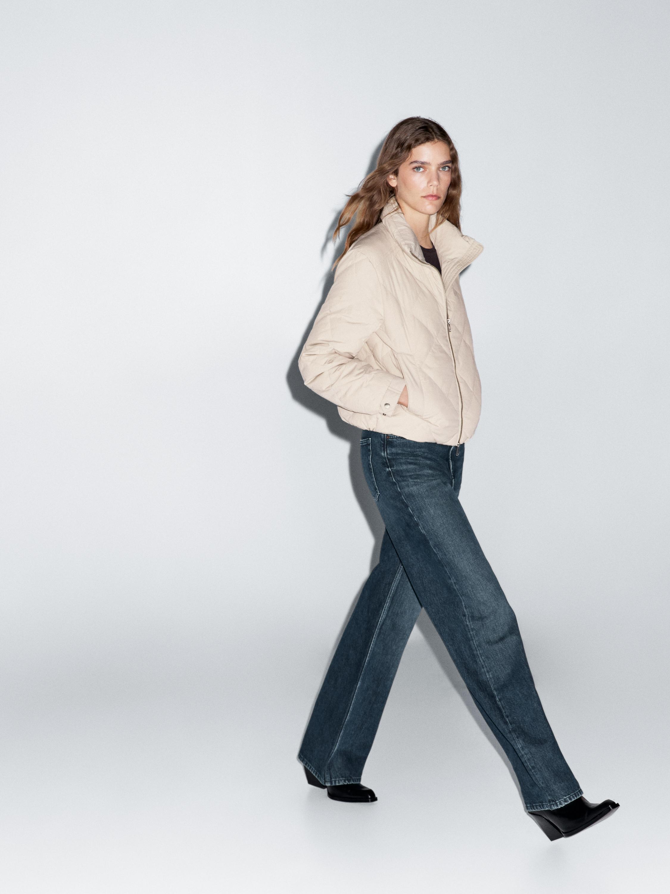 Short puffer jacket