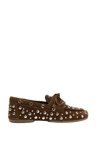BOOTSCHOENEN SUÈDE MET STUDS - Bruin van Zara