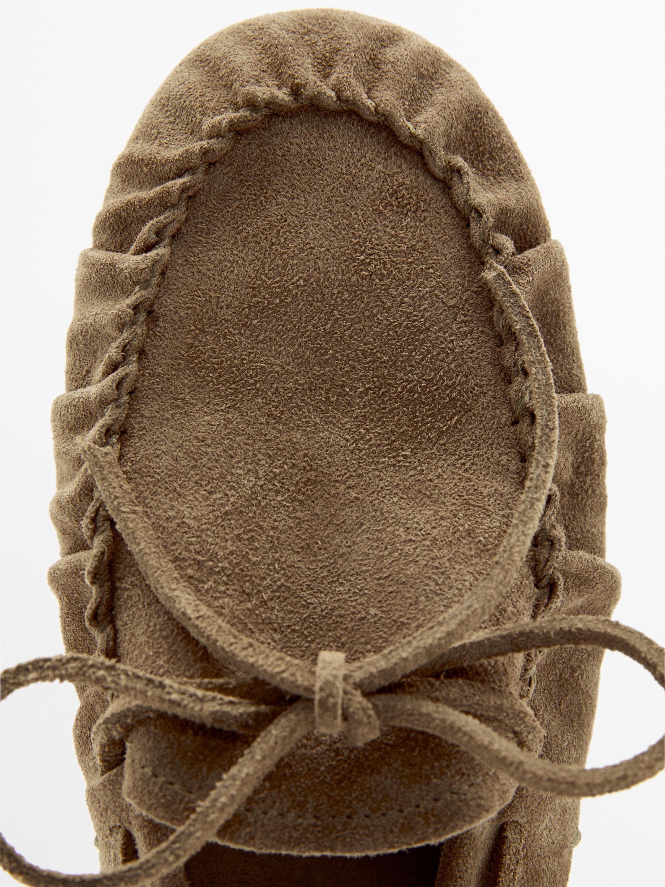 Soft leather loafers with gathered detail