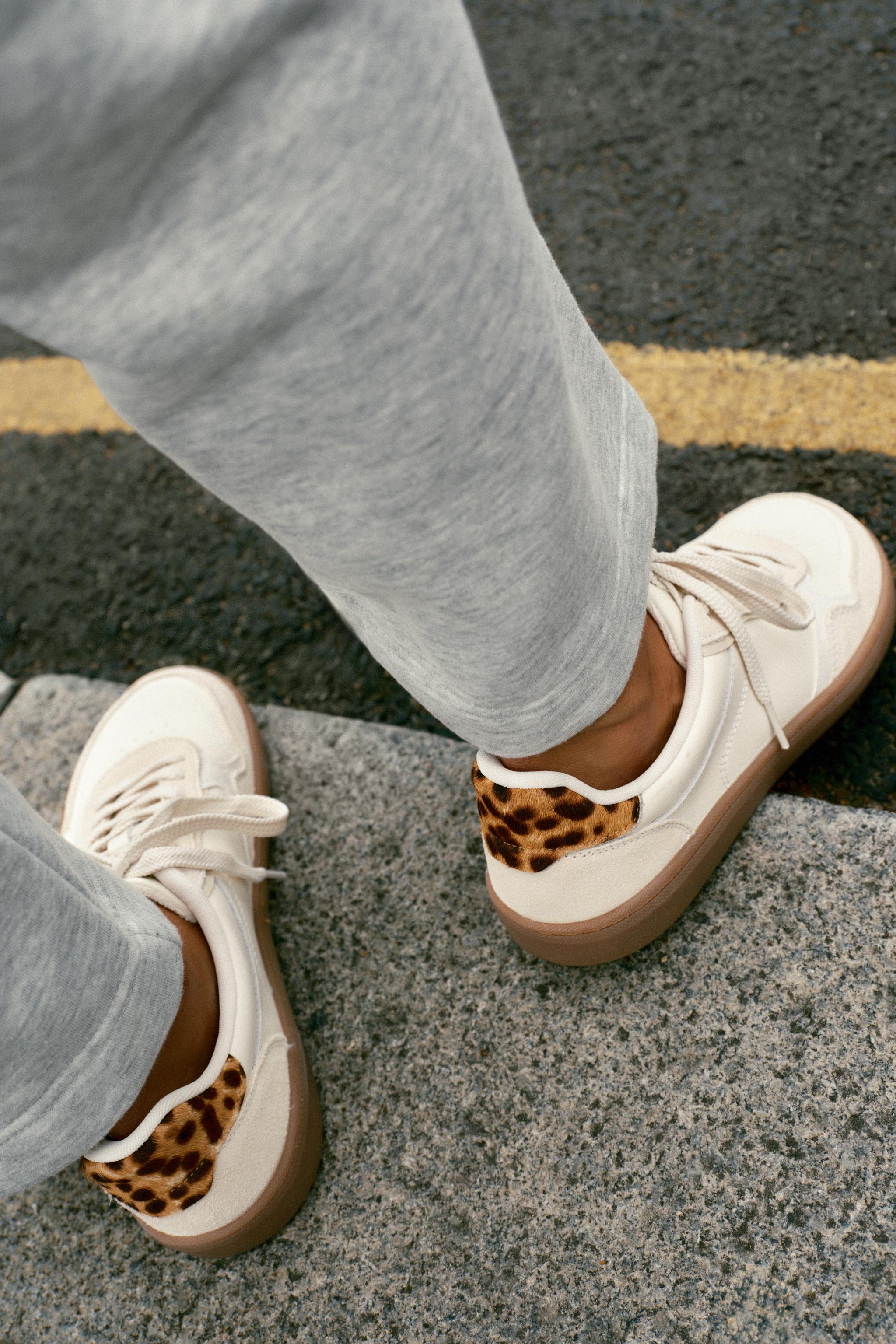 Женские кроссовки Zara BAREFOOT MIXED MATERIAL SNEAKERS — фото 4