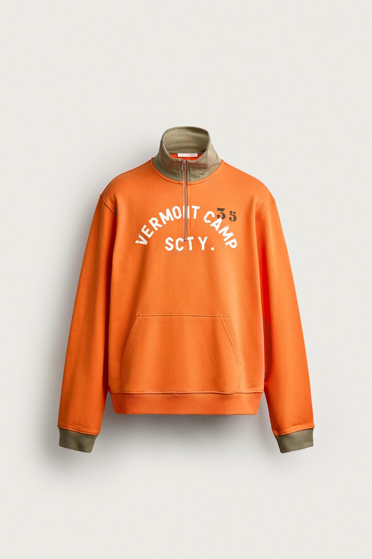 CONTRAST TEXT QUARTER-ZIP SWEATSHIRT — Orange