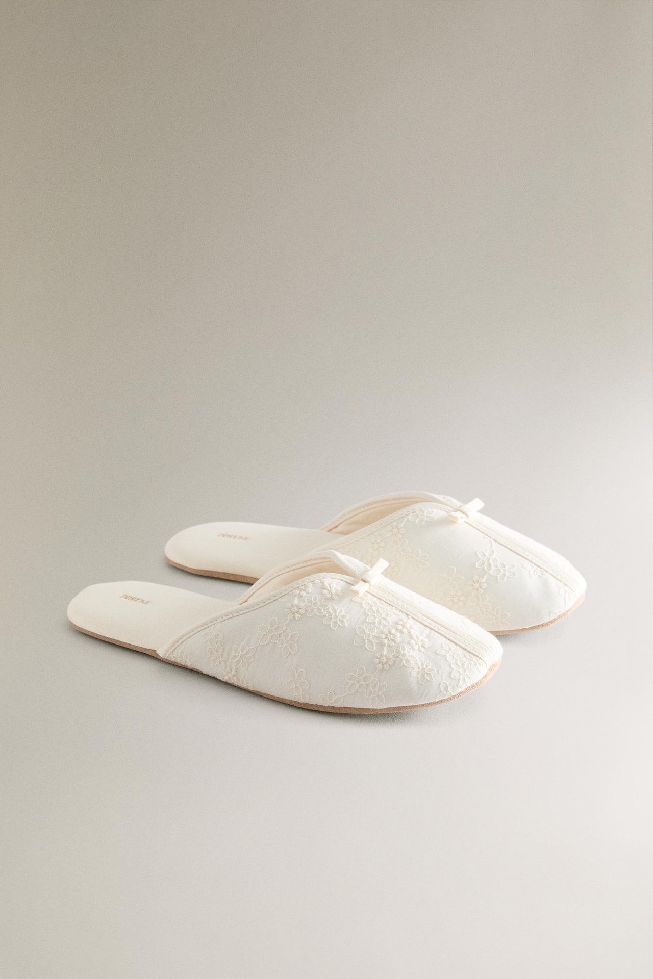 FLORAL SLIPPERS WITH BOW DETAIL AND LEATHER SOLE — Beige