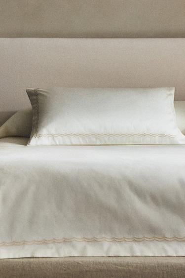 COTTON SATEEN DUVET COVER WITH TRIM (300 THREAD COUNT) - Cava by Zara