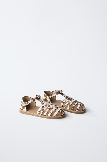 アニマルプリントリアルレザーケージサンダルエクリュZaraのアニマルプリントリアルレザーケージサンダル - エクリュ 