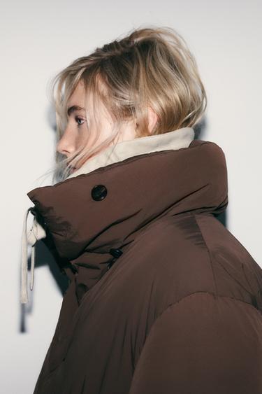 ANORAK COURT MATELASSÉ DÉPERLANT ET COUPE-VENT - Marron foncé de Zara