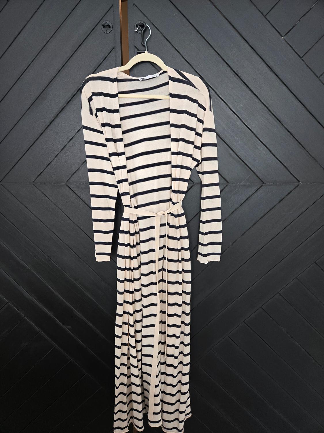 LONG STRIPED KNIT CARDIGAN