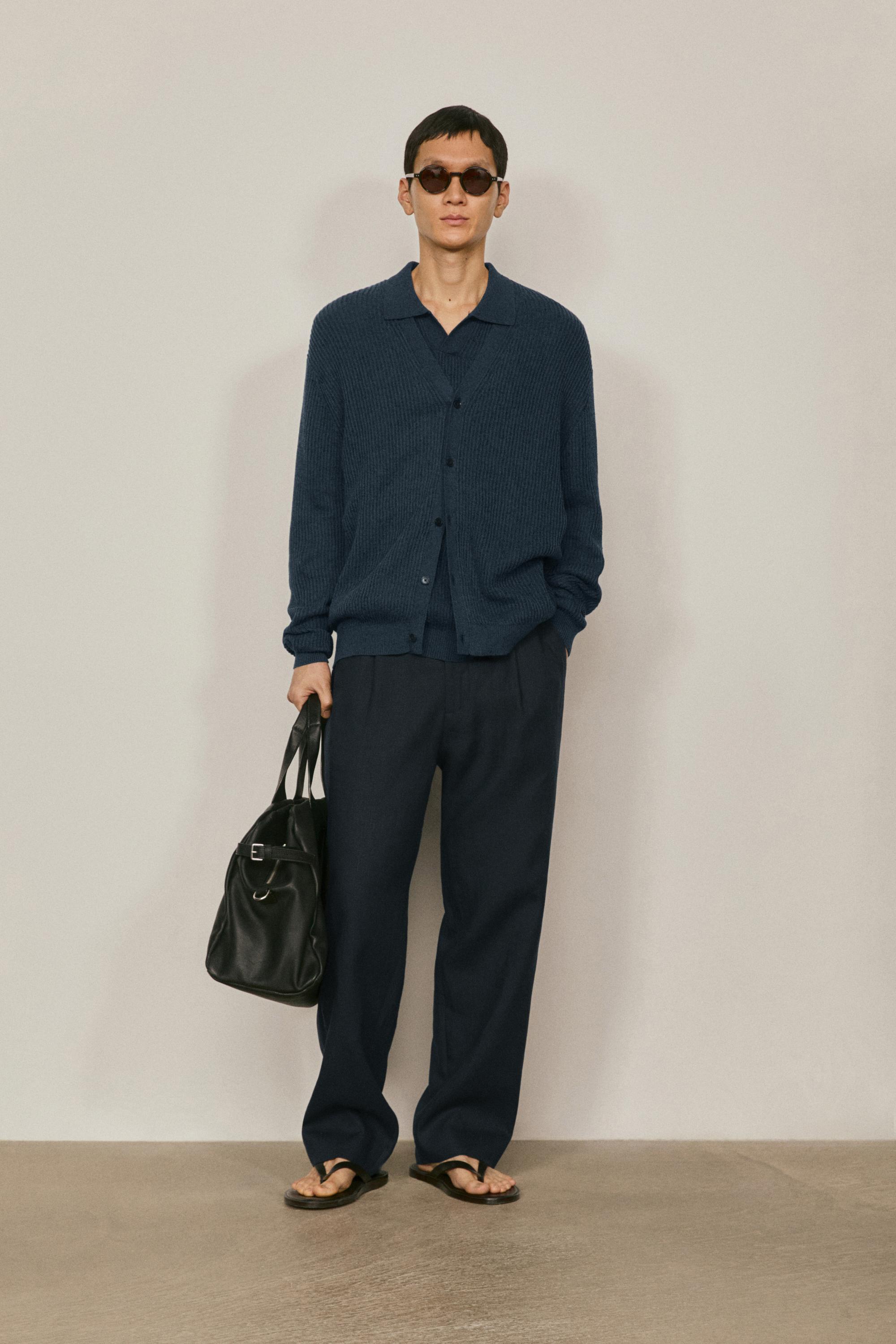 Knit V-neck cardigan - LIMITED EDITION