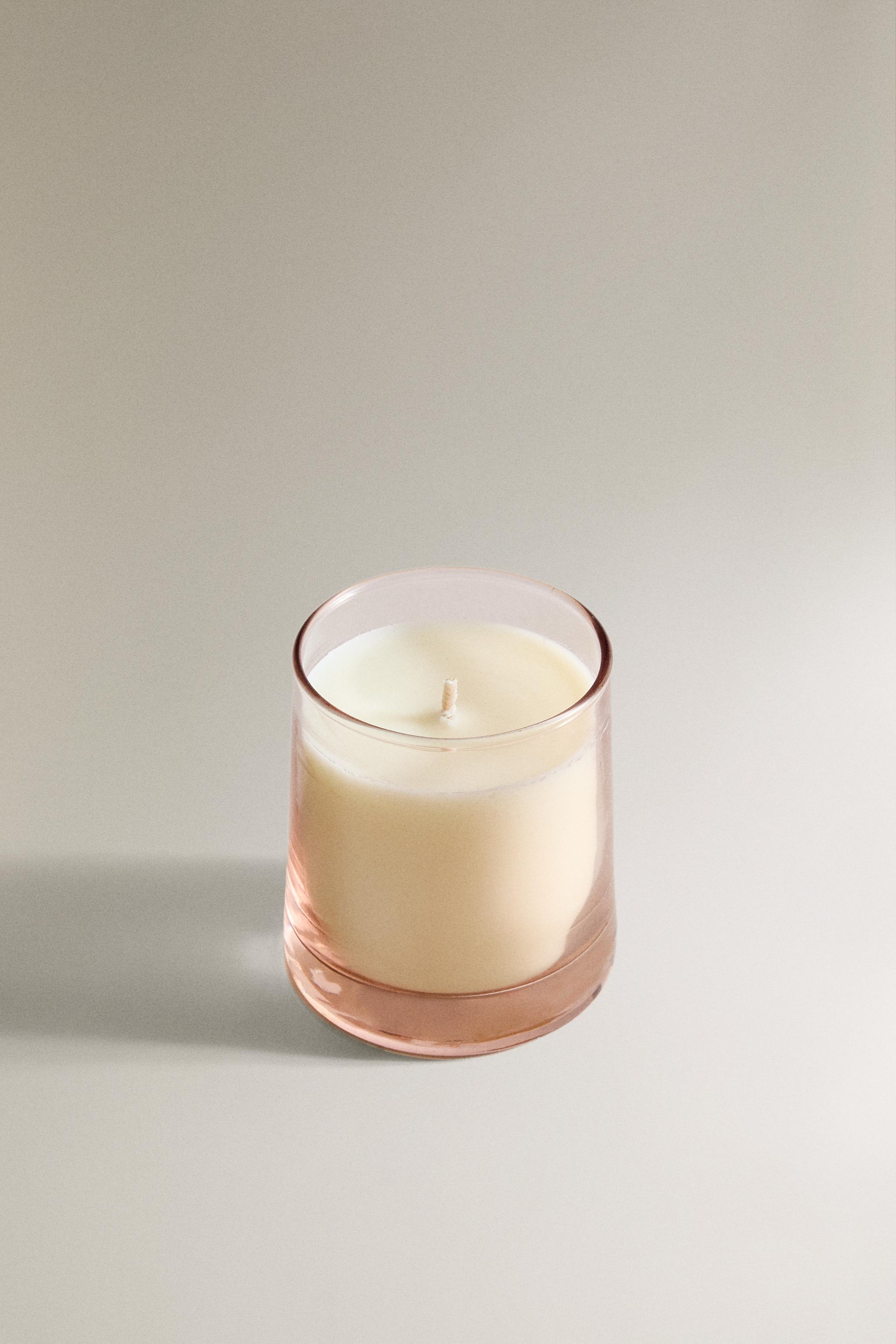 (180 G) MUSKY LILY SCENTED CANDLE — Dark plum