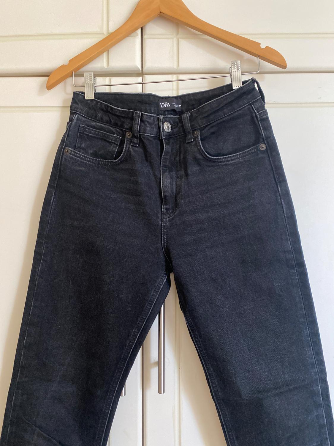 SLIM FIT HI-RISE JEANS - Image 3