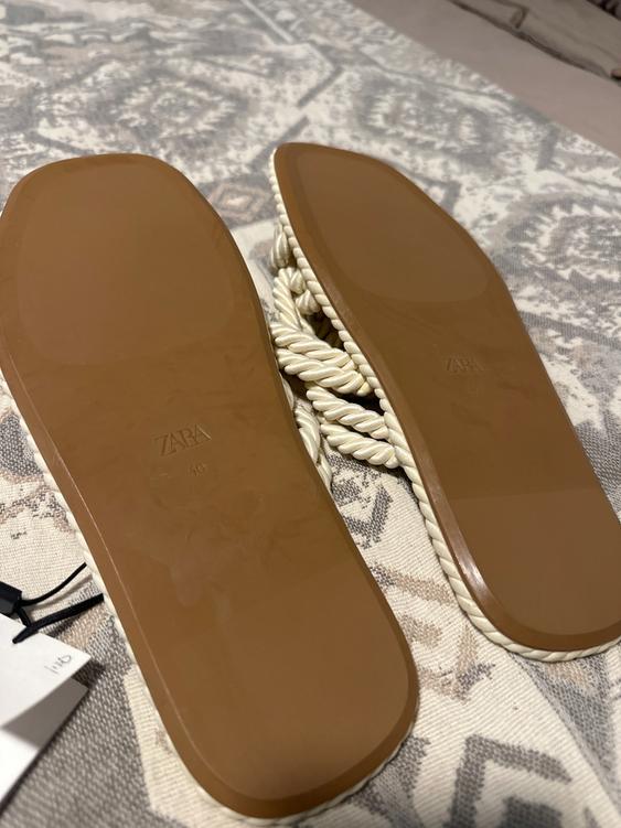 FLAT SANDAL - Image 2