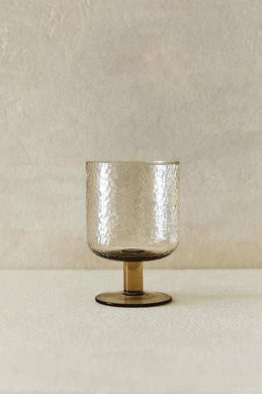 HAMMERED WINE GLASS - Caramel by Zara