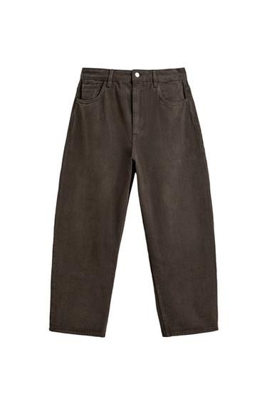 JEANS TAPERED WIDE FIT - Marrón de Zara