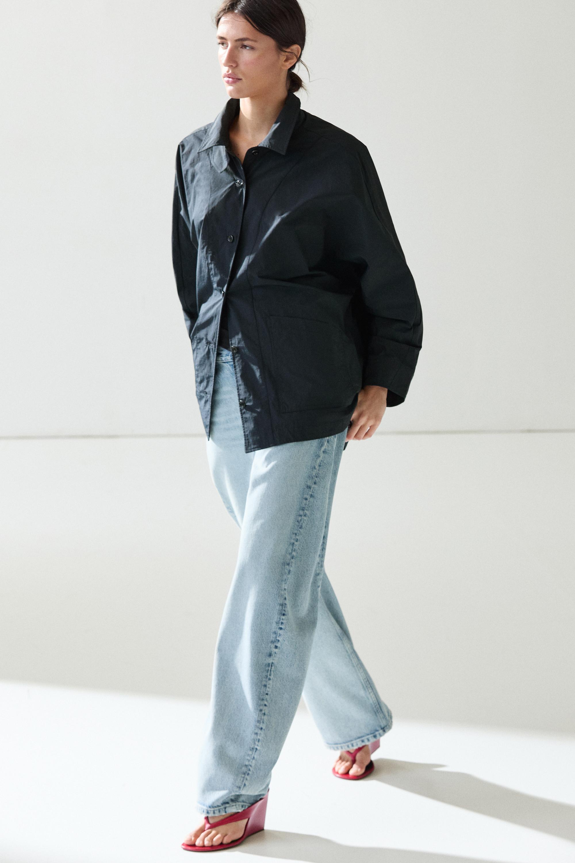 Jacket with buttoned collar strap — Deep blue