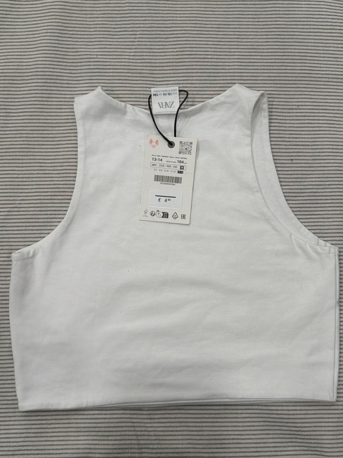 SLEEVELESS CROP TOP - Image 2