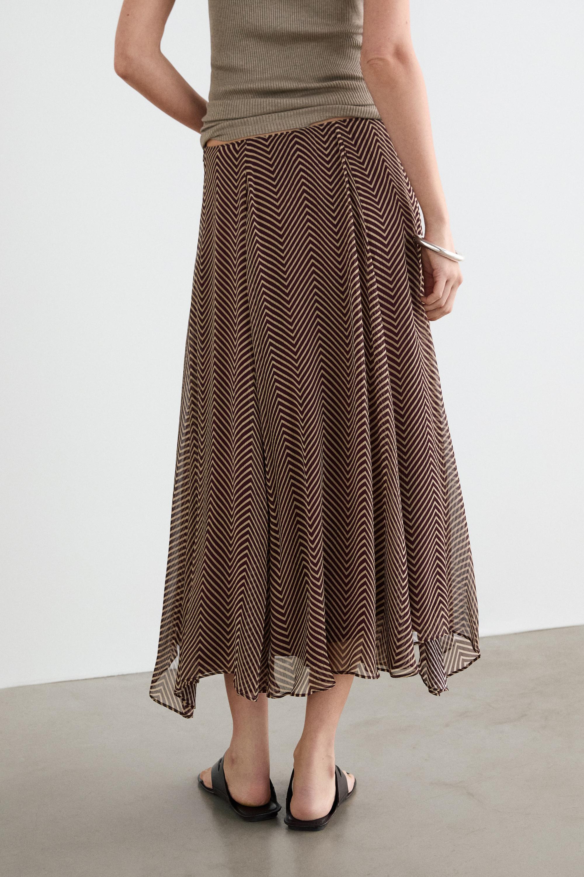 Geometric print flared midi skirt
