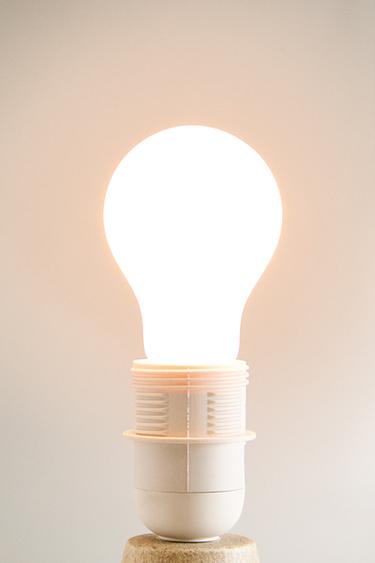 AMPOULE LED 2700 K TALA - Multicolore de Zara - Image 1