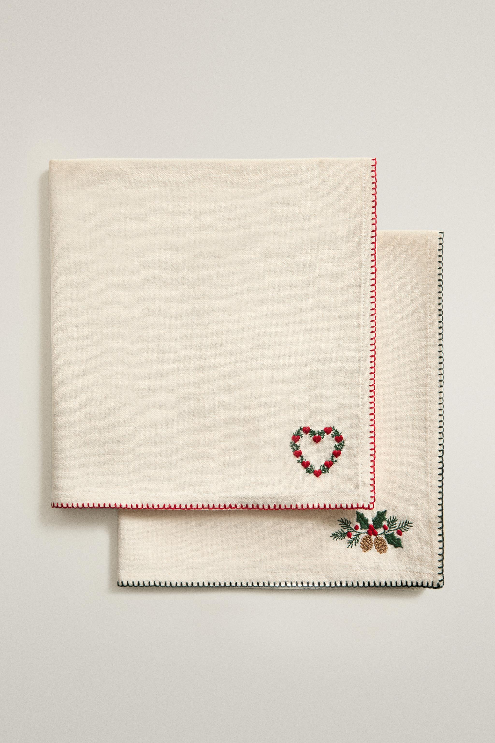 LOT DE 2 SERVIETTES DE TABLE BRODERIE DE NOËL FESTONNÉ
