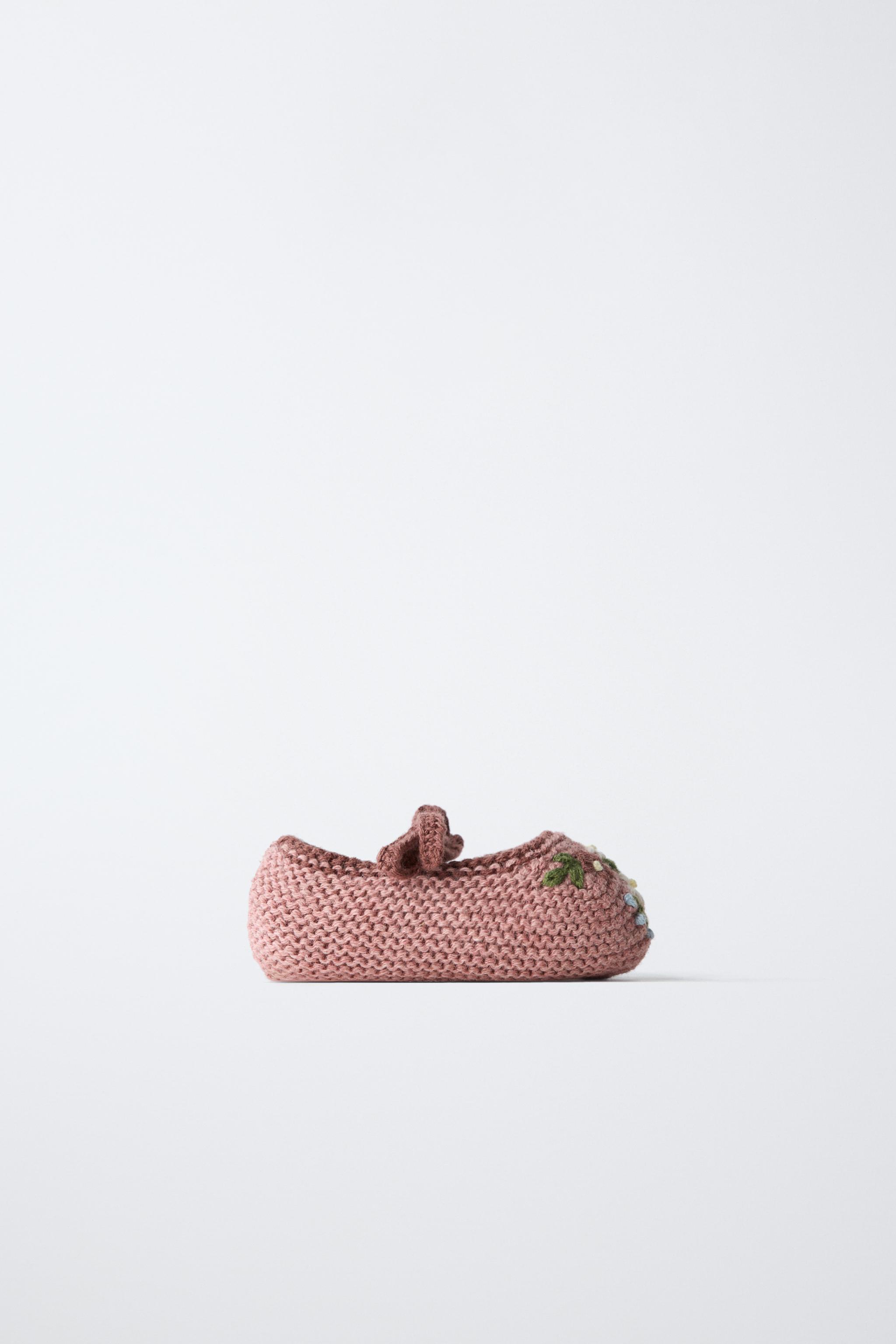 FLORAL KNIT BOOTIES — Pink