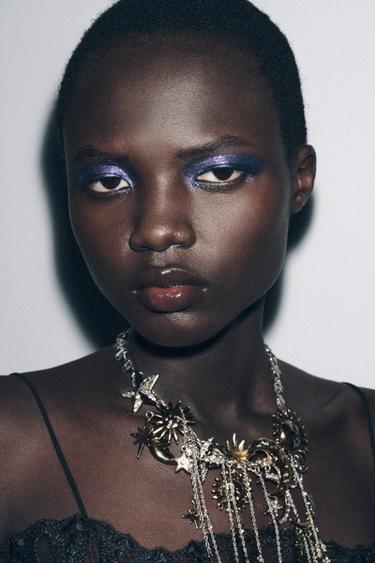 METAL MOON AND STAR NECKLACE - Aged gold by Zara