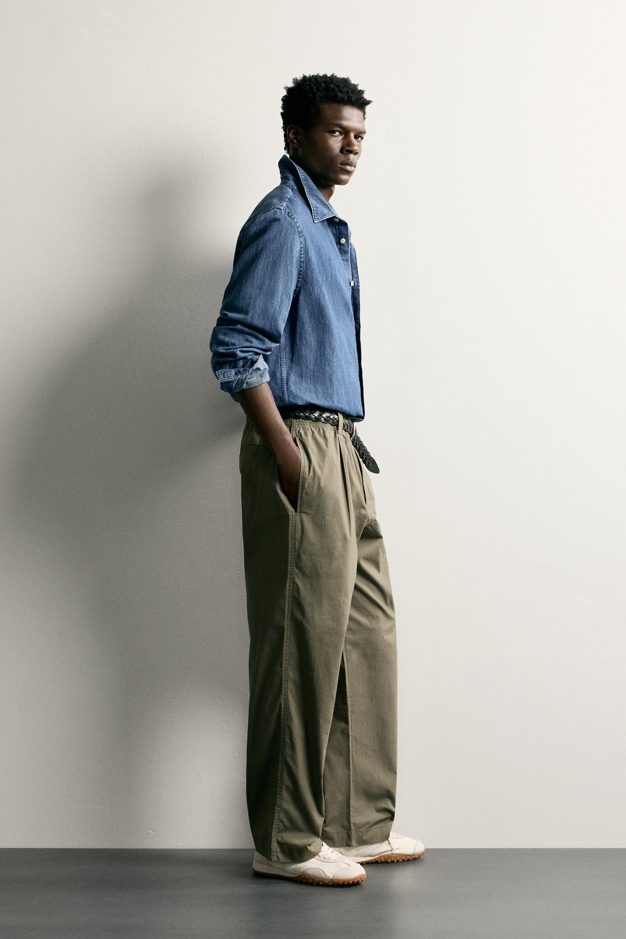 RELAXED FIT PLEATED JOGGER PANTS