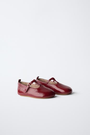 BALLERINES EN T VERNIES - Bordeaux de Zara - Image 1