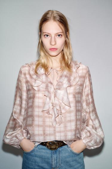 BLOUSE À CARREAUX ET VOLANTS - Roses de Zara - Image 1