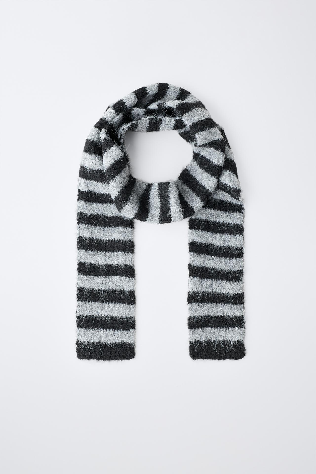 STRIPED FINE SCARF — Black