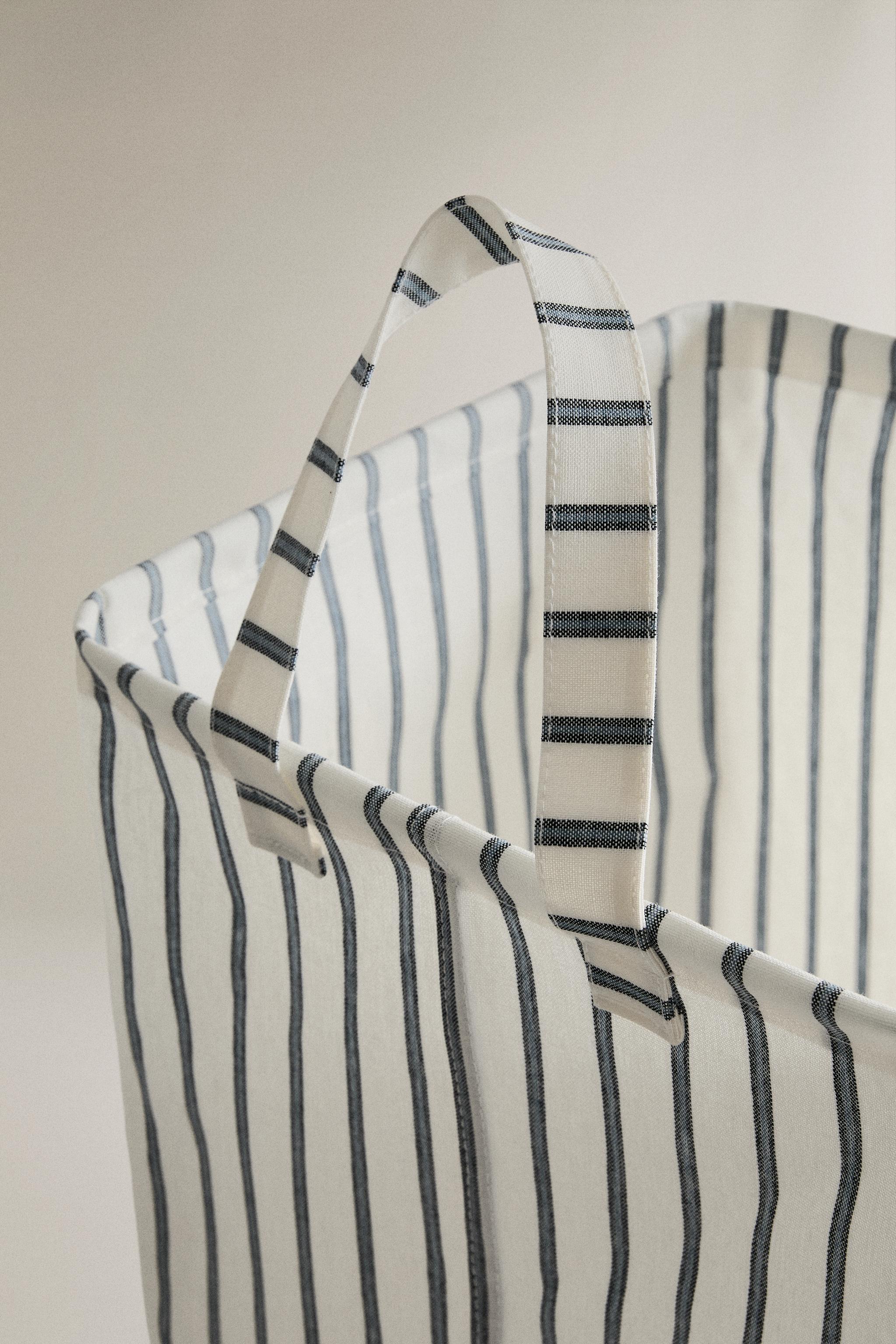 STRIPED LAUNDRY BASKET — Blue