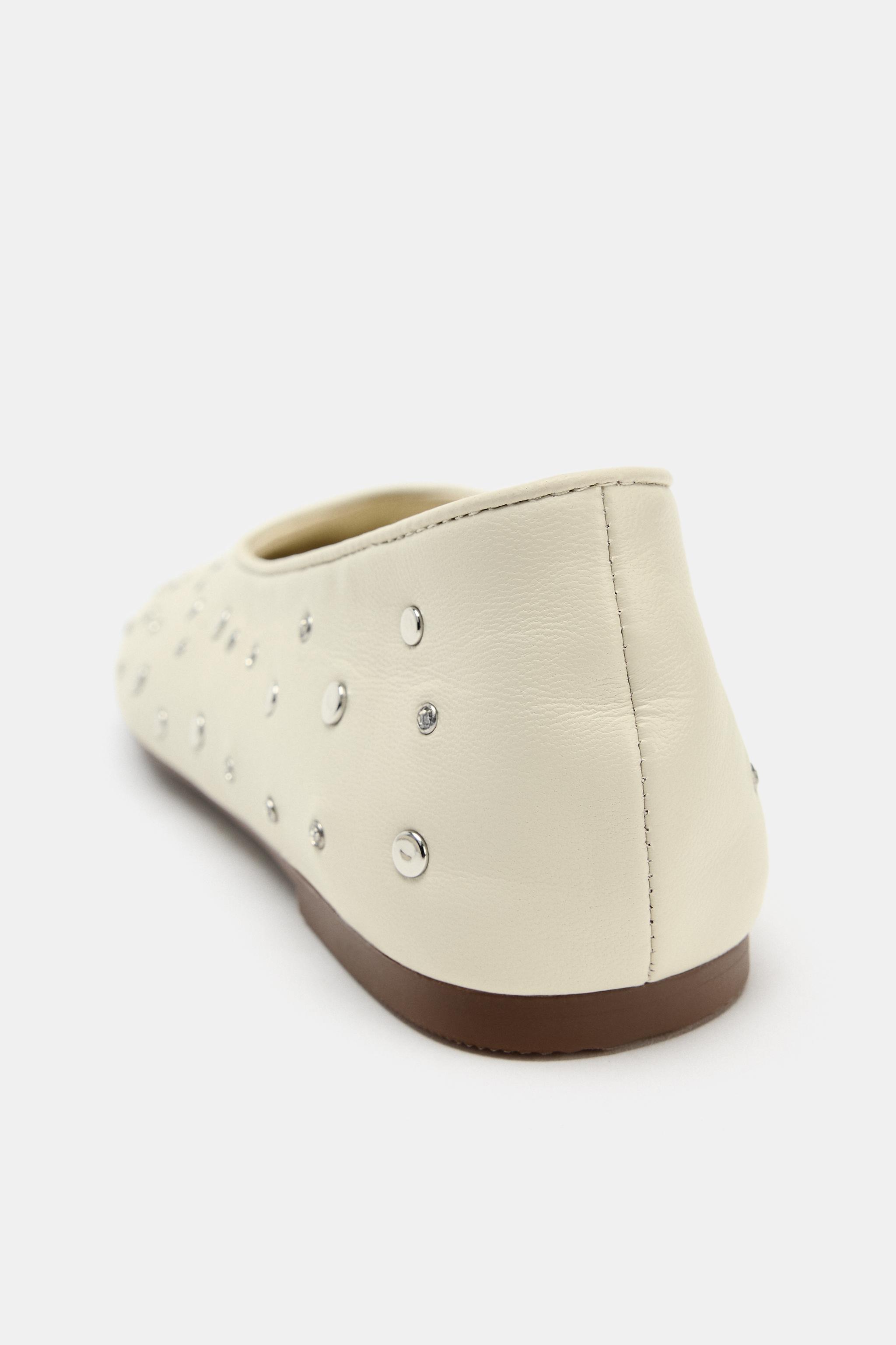 ZARA スタッズ付　レザーバレリーナシューズ スタッズ付きレザーバレエシューズ | ZARA Japan / 日本
