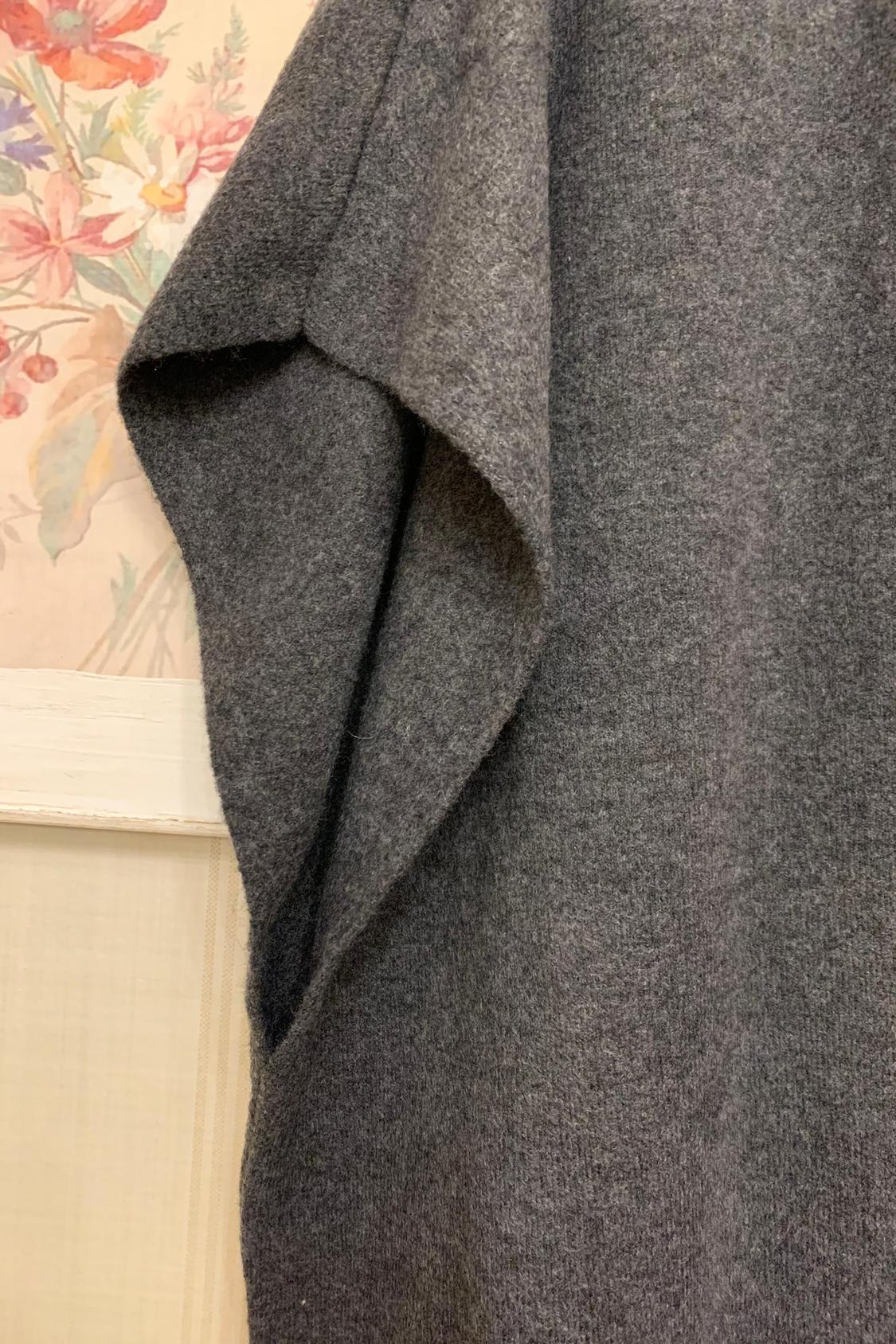 LONG KNIT CAPE - Image 3