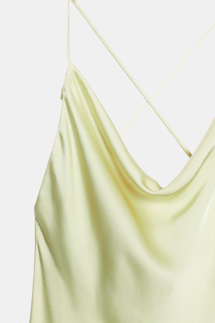 Vestido slip de satén de la colección ZW 8