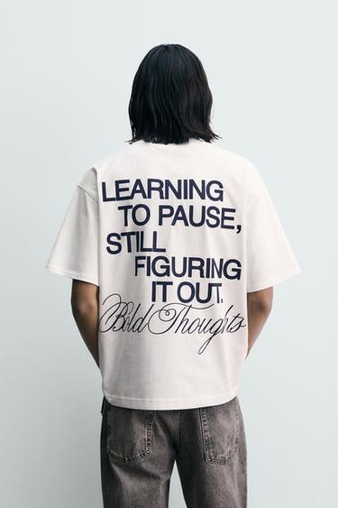 T-SHIRT À INSCRIPTIONS IMPRIMÉES EN CONTRASTE - Blanc de Zara
