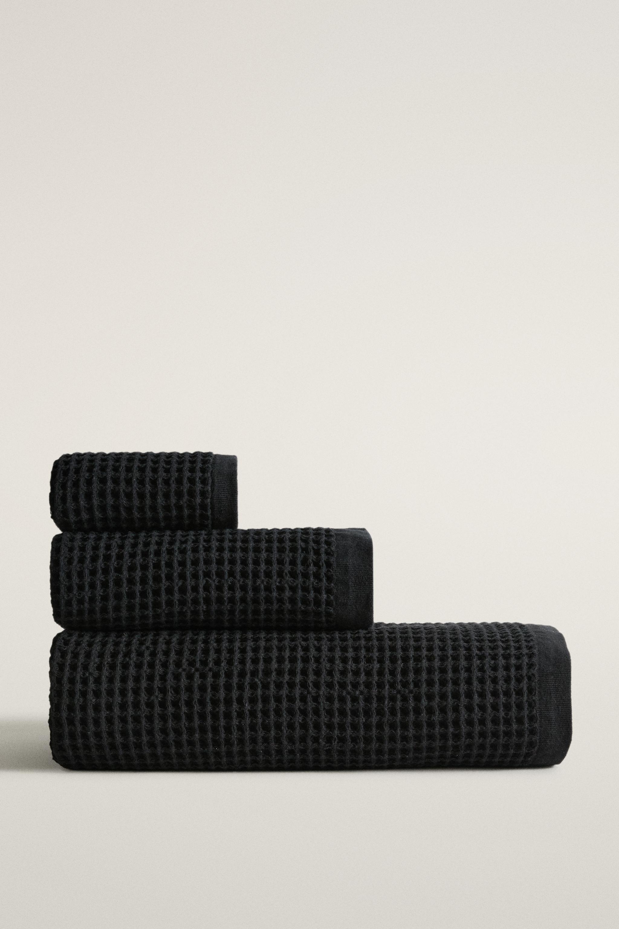 WAFFLE-TEXTURE COTTON BATH TOWEL