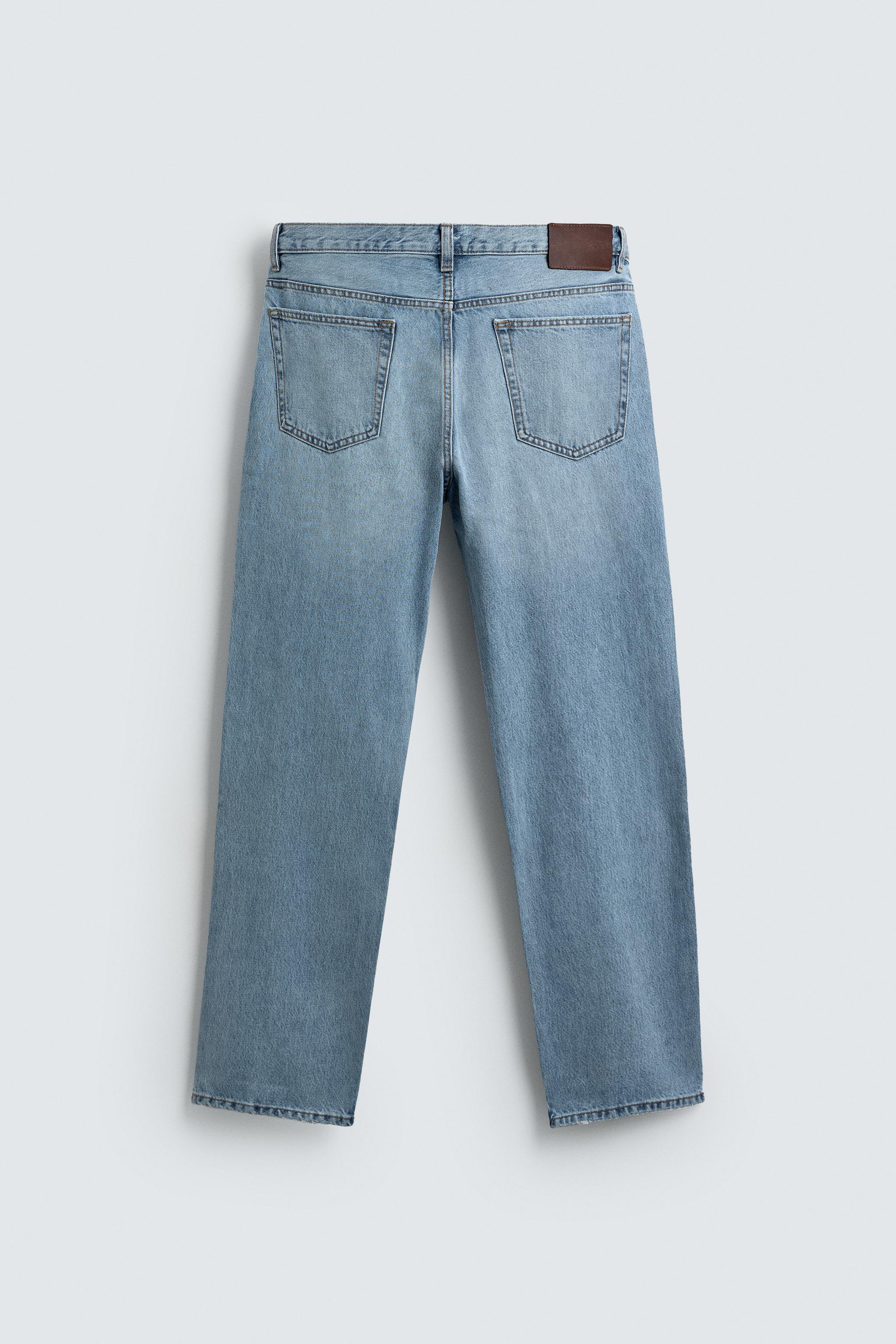 STRAIGHT FIT JEANS