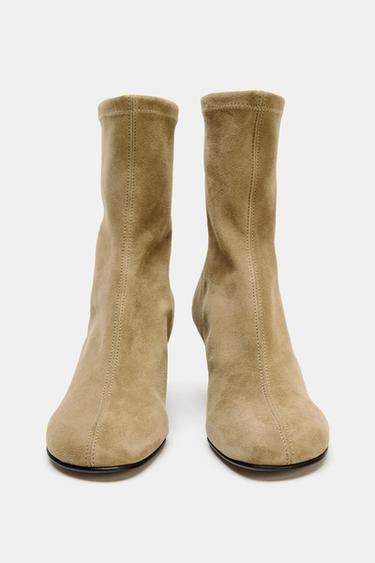 BOTTINES EN DAIM À TALONS COMPENSÉS - Gris taupe de Zara - Image 3